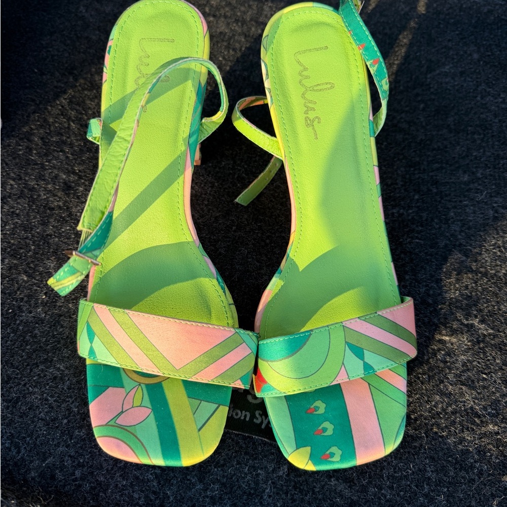 Lulu's Green & Pink Strappy Sandals size 9